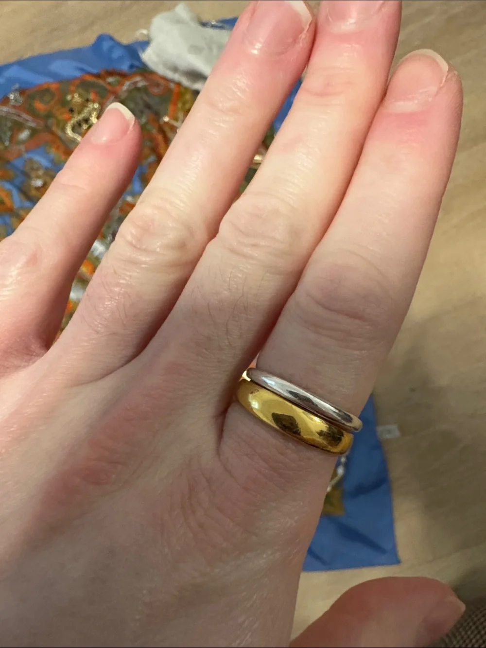Kendra Scott Meg Ring Size 9 - Picture 1 of 5
